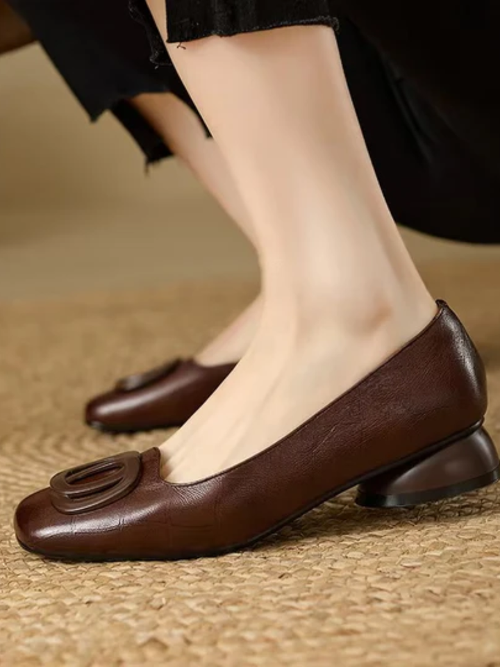 Ombeline ballerines en cuir à bout carré Léonie Varenne vue 5