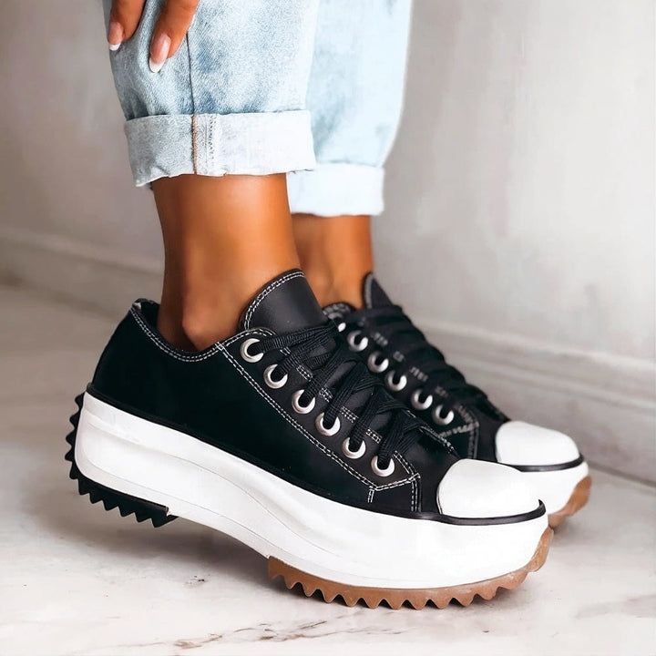 Danielle baskets en toile à lacets Léonie Varenne vue 3