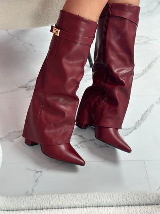 Éloïse bottes hautes en cuir bordeaux à boucle Léonie Varenne vue 2