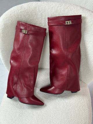 Éloïse bottes hautes en cuir bordeaux à boucle Léonie Varenne vue 4