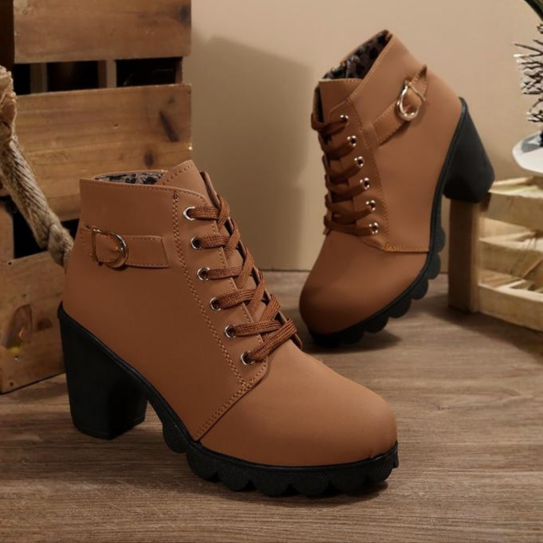Romane bottines à lacets et boucle métallique Léonie Varenne vue 2