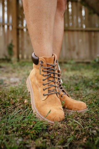 Faustine | Bottines à Lacets en Daim Camel