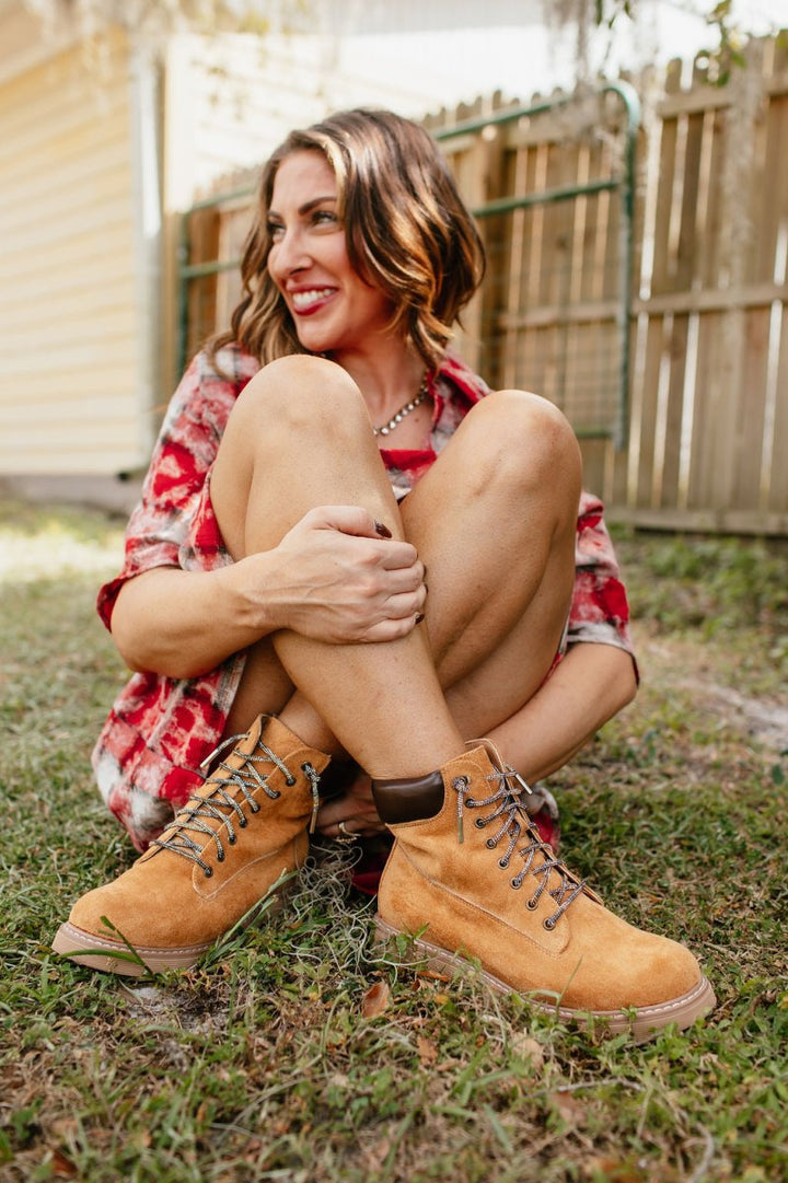 Faustine | Bottines à Lacets en Daim Camel
