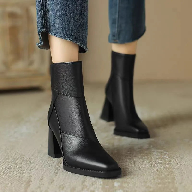 Eugénie | Bottines à Bout Carré et Zip Arrière