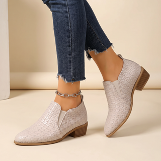 Églantine | Bottines Tressées à Talon Bloc — Beige portée