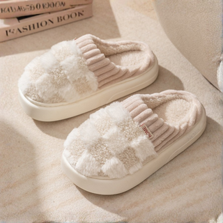 Capucine chaussons en peluche antidérapants Léonie Varenne vue 3