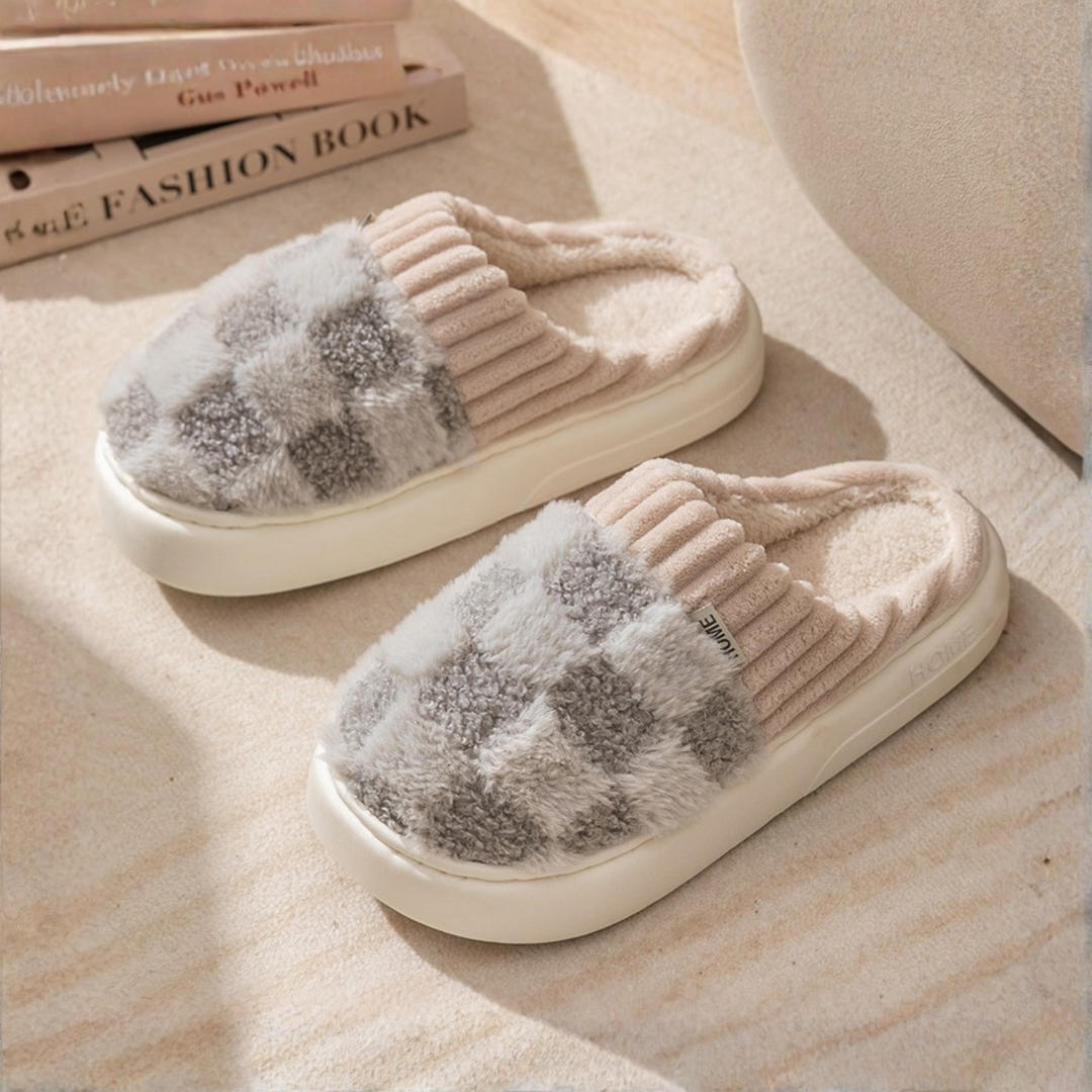 Capucine chaussons en peluche antidérapants Léonie Varenne vue 4