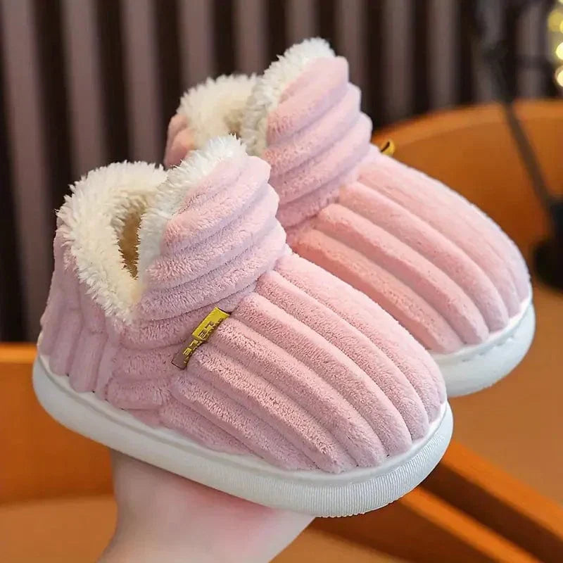 Juliette chaussons en peluche antidérapants Léonie Varenne vue 11