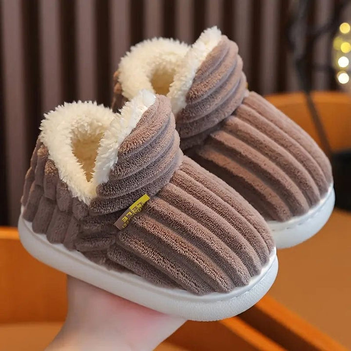 Juliette chaussons en peluche antidérapants Léonie Varenne vue 13