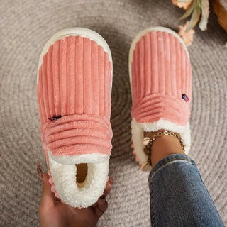 Juliette chaussons en peluche antidérapants Léonie Varenne vue 2