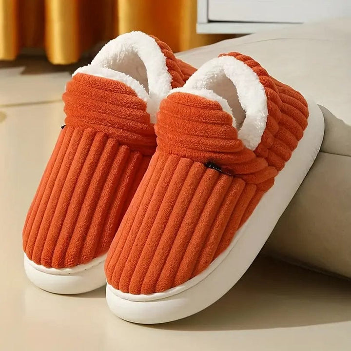 Juliette chaussons en peluche antidérapants Léonie Varenne vue 4