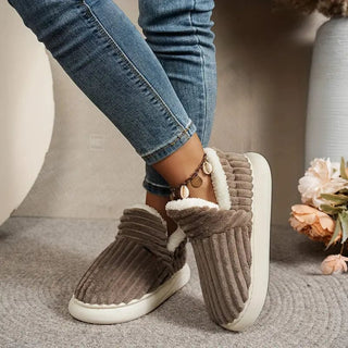 Juliette chaussons en peluche antidérapants Léonie Varenne vue 6
