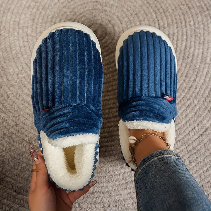 Juliette chaussons en peluche antidérapants Léonie Varenne vue 7